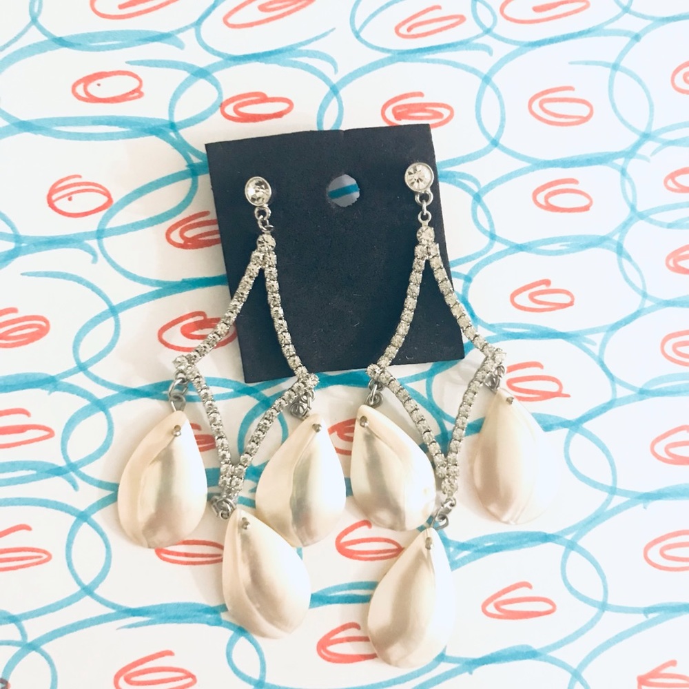 TearDrop Chandelier Mother of Pearl Earrings